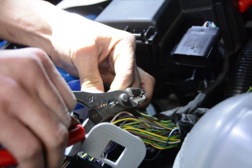 Wiring connection to ECU wiring