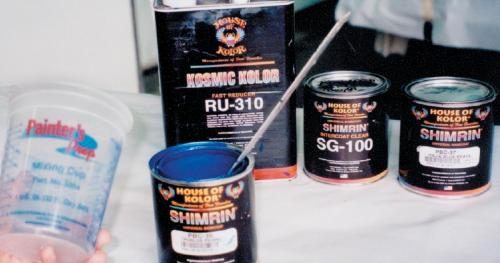 The final color used in the scallops is being mixed. PBC-36 Tru-Blue Pearl will blend perfectly on the car.